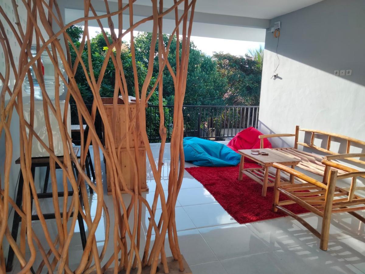 Sukha Homestay Kuta  Exterior photo