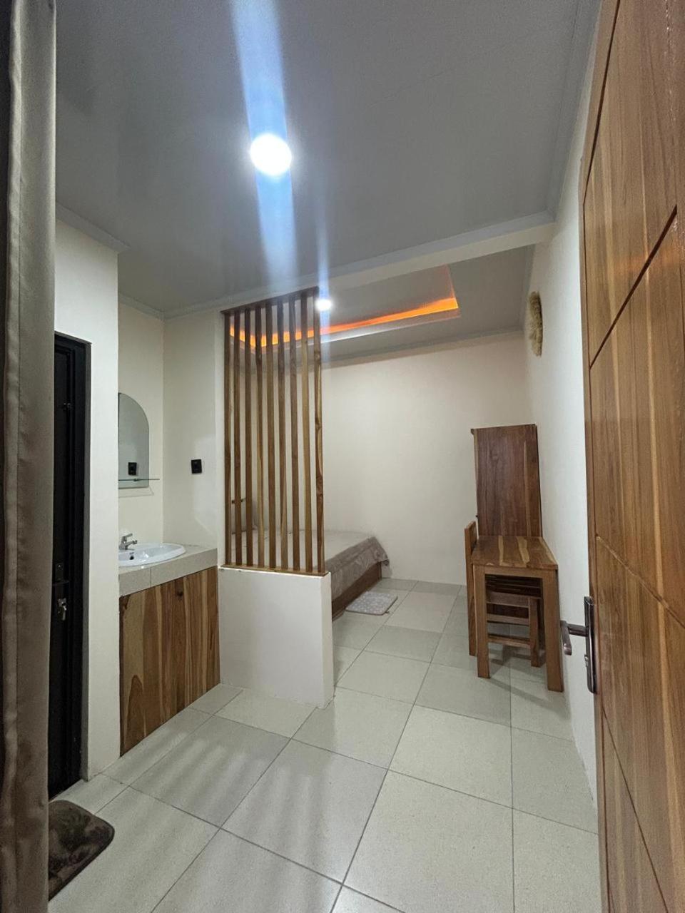 Sukha Homestay Kuta  Exterior photo